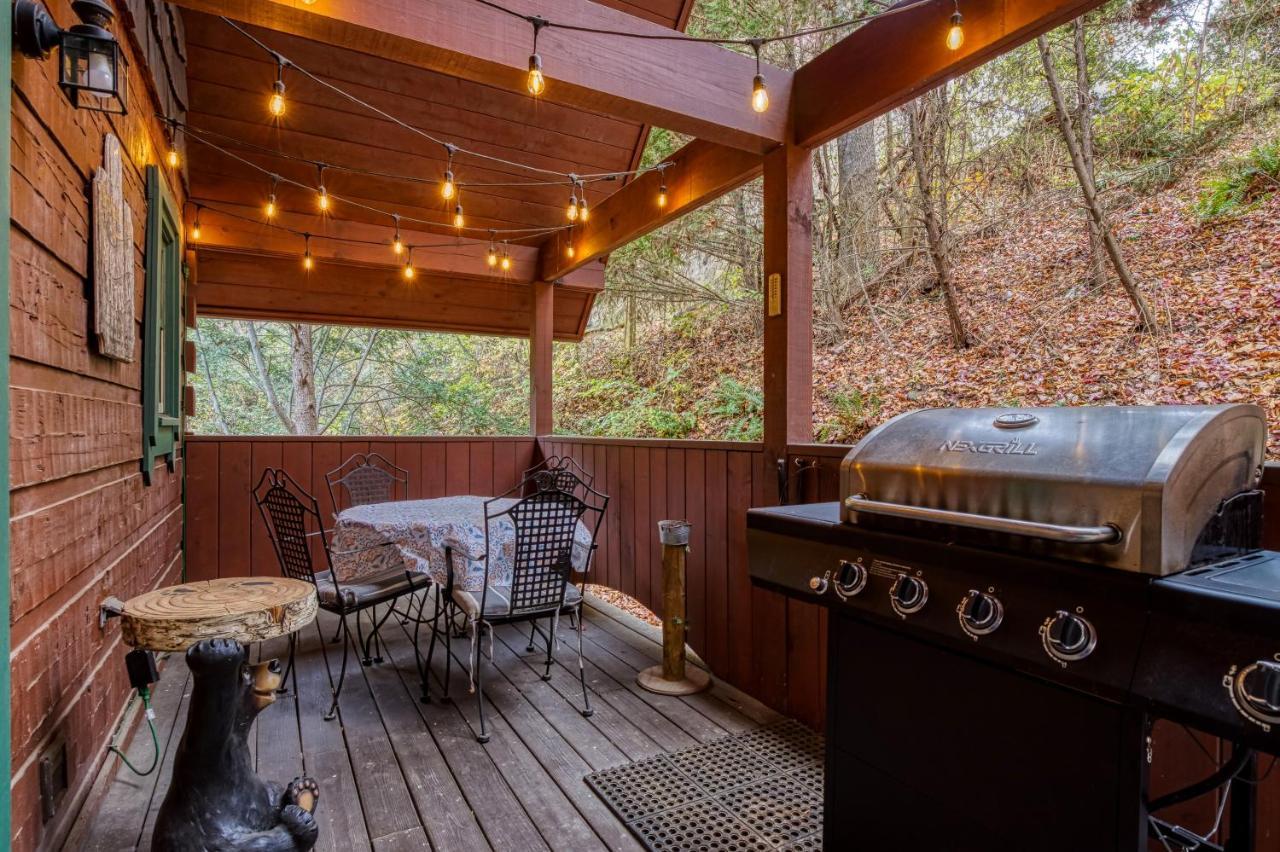 Bridgewood Cabin, Hot Tub, 1089 Of Free Attraction Tickets For Each Paid Day, Dollywood And More! Pigeon Forge Luaran gambar