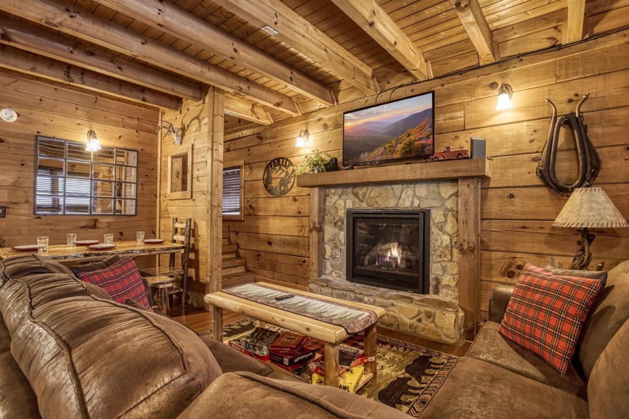 Bridgewood Cabin, Hot Tub, 1089 Of Free Attraction Tickets For Each Paid Day, Dollywood And More! Pigeon Forge Luaran gambar