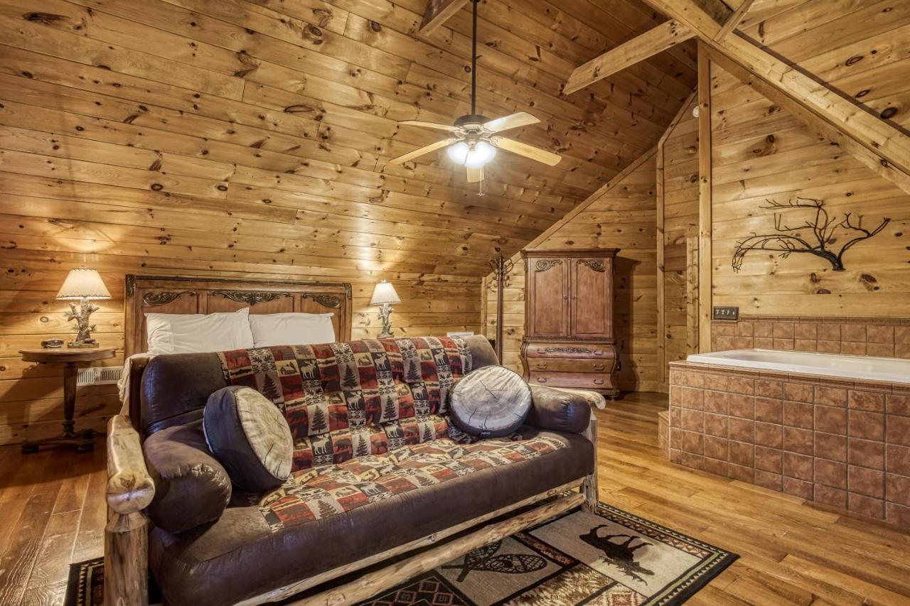 Bridgewood Cabin, Hot Tub, 1089 Of Free Attraction Tickets For Each Paid Day, Dollywood And More! Pigeon Forge Luaran gambar